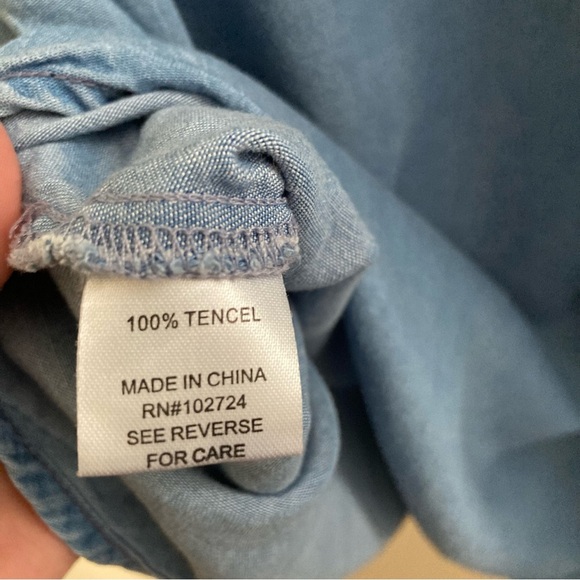 Hester & Orchard Chambray Sleeveless Button Front Top Women’s Large - Picture 8 of 10